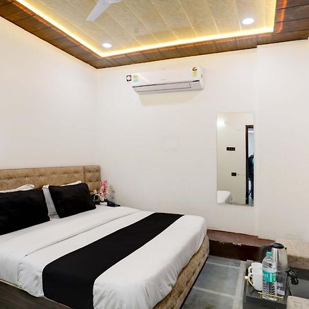 Collection O Park Paradise Delhi  Exterior photo