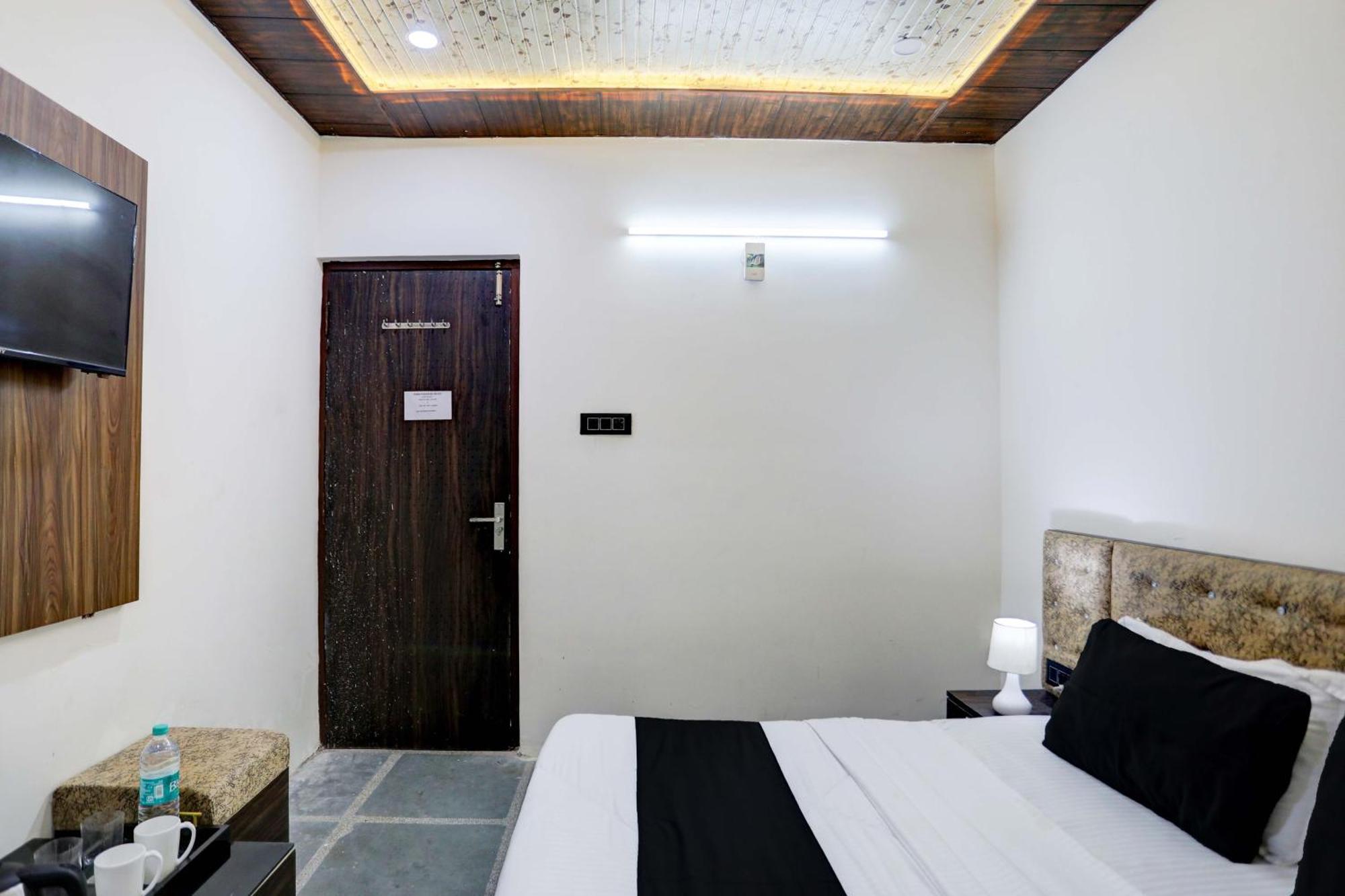 Collection O Park Paradise Delhi  Exterior photo